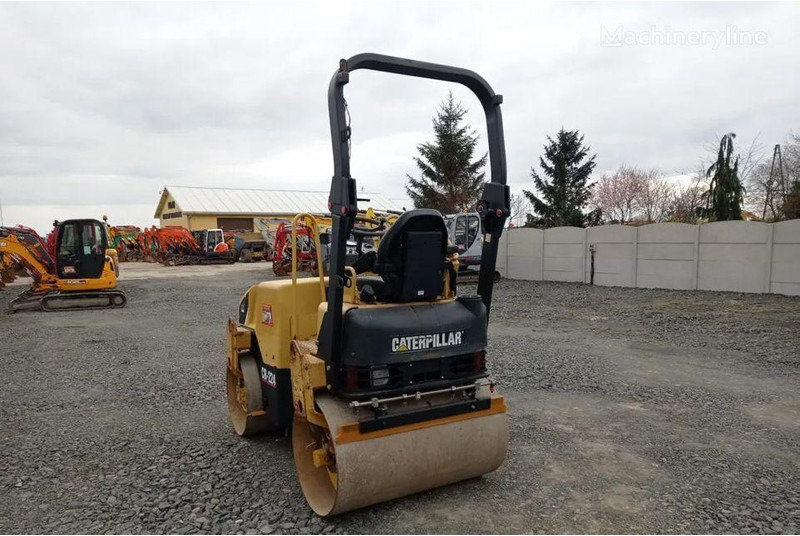 Caterpillar CB -224 Úthenger - Rodillo: foto 4 Caterpillar CB -224 Úthenger - Rodillo: foto 4