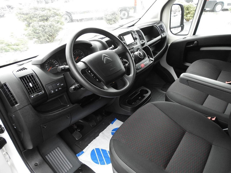 Citroën JUMPER KONTENER WINDA 8 PALET TEMPOMAT NAWIGACJA KLIMATYZACJA 1 - Camión caja cerrada: foto 2 Citroën JUMPER KONTENER WINDA 8 PALET TEMPOMAT NAWIGACJA KLIMATYZACJA 1 - Camión caja cerrada: foto 2