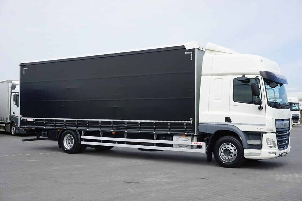 DAF CF / 320 / ACC / E 6 / FIRANKA / 22 PALETY / DŁ. 9 M / ŁAD. 8 96 - Camión lona: foto 4 DAF CF / 320 / ACC / E 6 / FIRANKA / 22 PALETY / DŁ. 9 M / ŁAD. 8 96 - Camión lona: foto 4