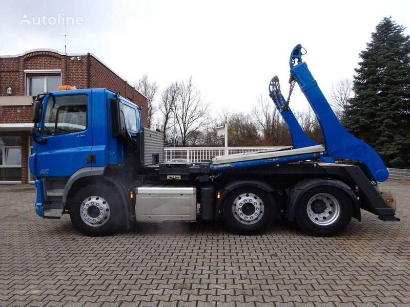 DAF CF 440 - Skip loader - Portacontenedor de cadenas camión: foto 2 DAF CF 440 - Skip loader - Portacontenedor de cadenas camión: foto 2