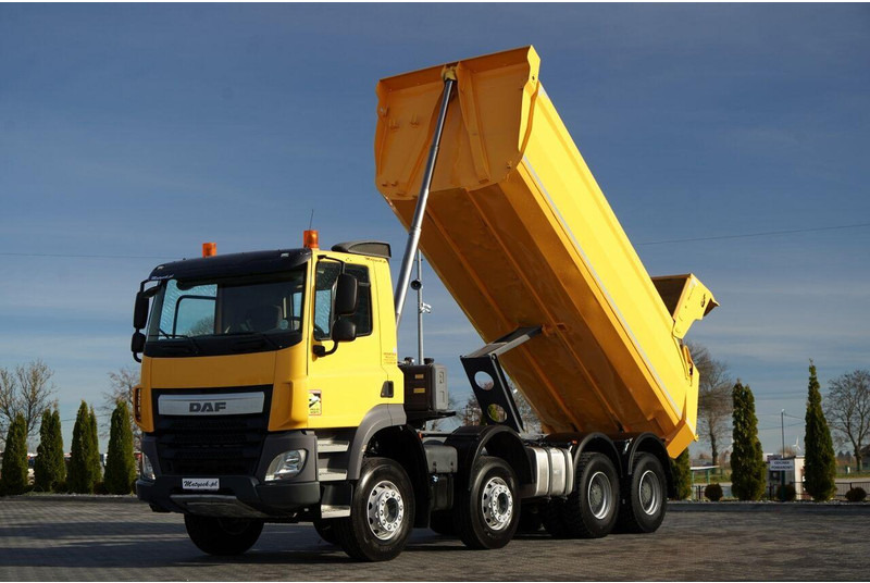 DAF CF 85.410 / 8x4 / WYWROTKA TYLNOZSYPOWA / HYDROKLAPA / OPONY 1 - Volquete camión: foto 4 DAF CF 85.410 / 8x4 / WYWROTKA TYLNOZSYPOWA / HYDROKLAPA / OPONY 1 - Volquete camión: foto 4
