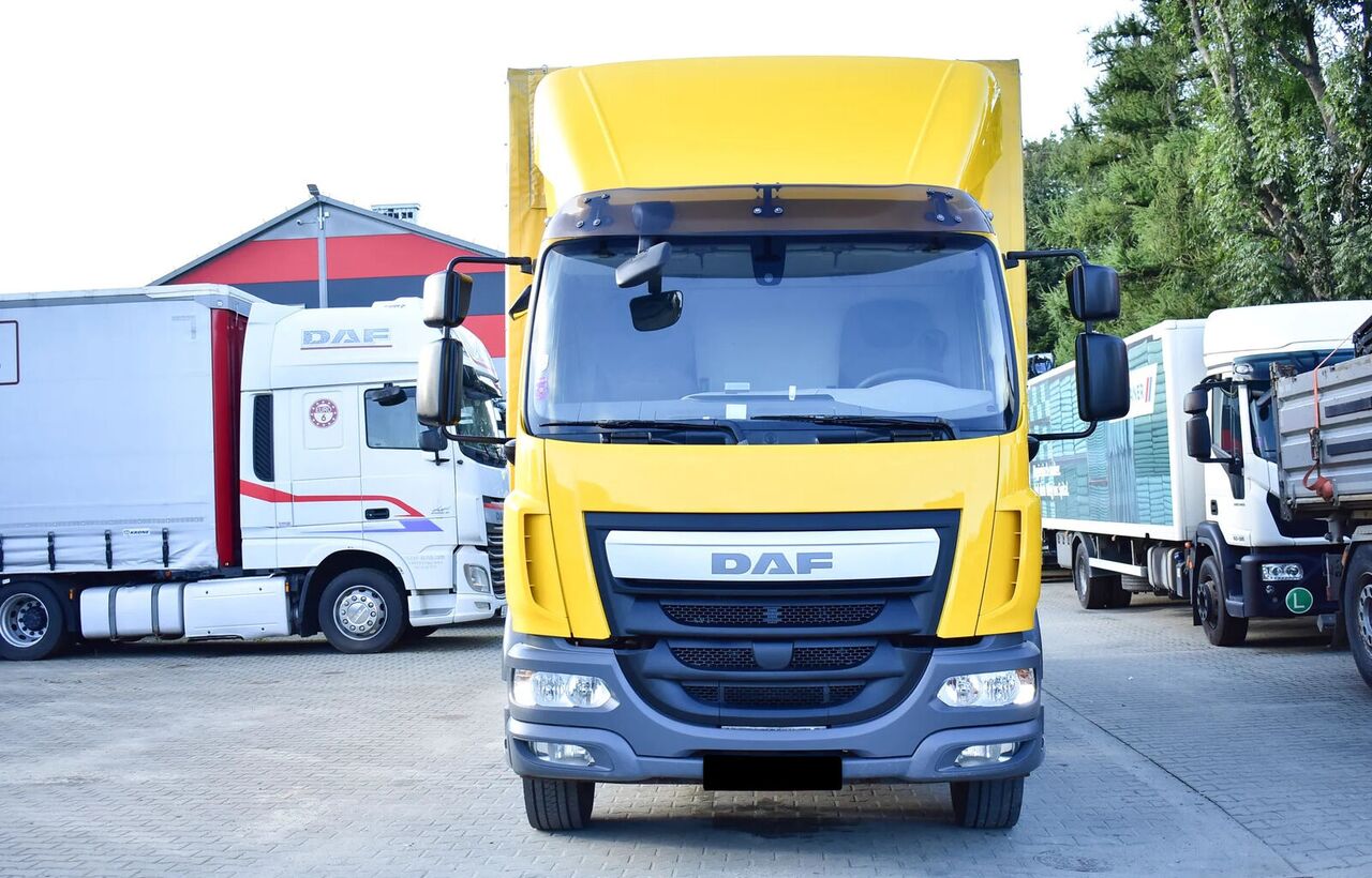 DAF LF 250 tarpaulin truck+Tail lift - Volquete camión: foto 5 DAF LF 250 tarpaulin truck+Tail lift - Volquete camión: foto 5