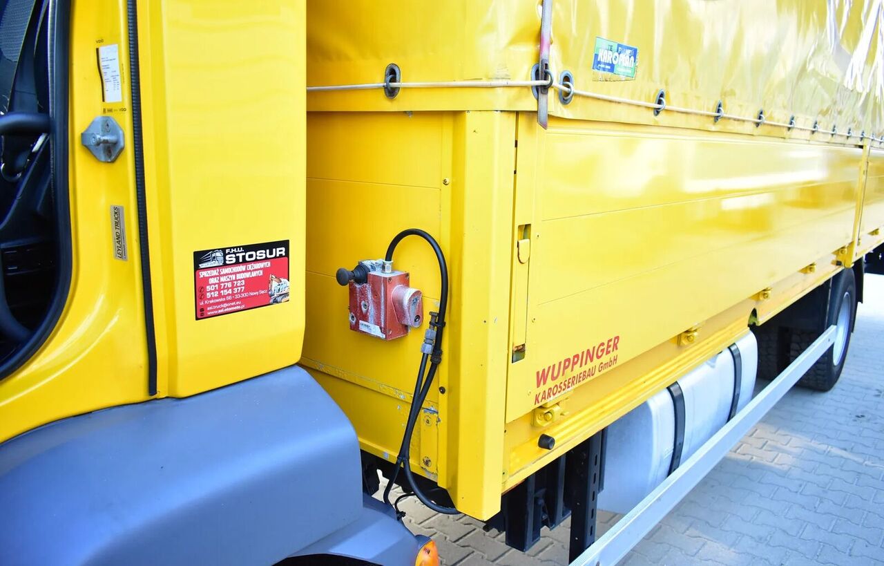 DAF LF 250 tarpaulin truck+Tail lift - Volquete camión: foto 4 DAF LF 250 tarpaulin truck+Tail lift - Volquete camión: foto 4
