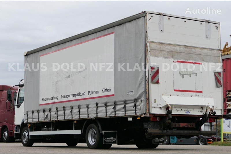 DAF LF 45.220 P+P + Tail lift - Camión lona: foto 4 DAF LF 45.220 P+P + Tail lift - Camión lona: foto 4