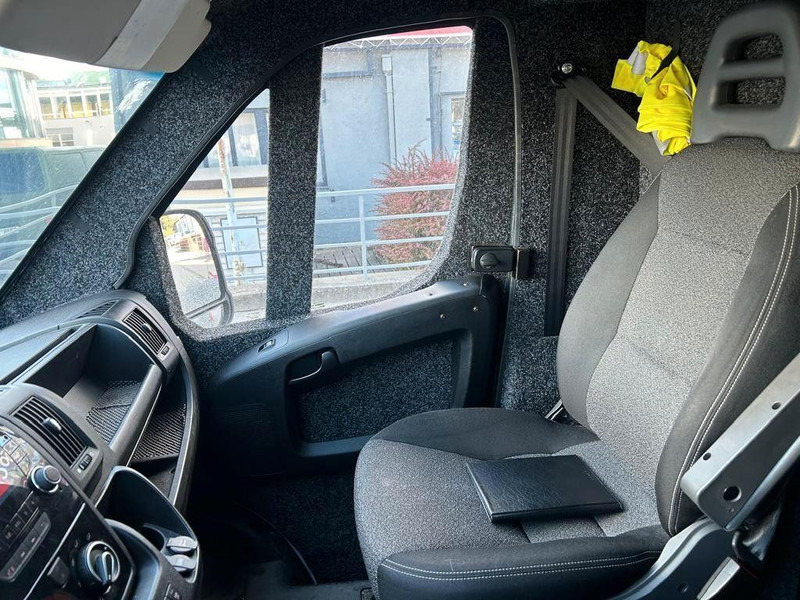 Fiat Ducato Armored Money Truck - Furgoneta: foto 5 Fiat Ducato Armored Money Truck - Furgoneta: foto 5