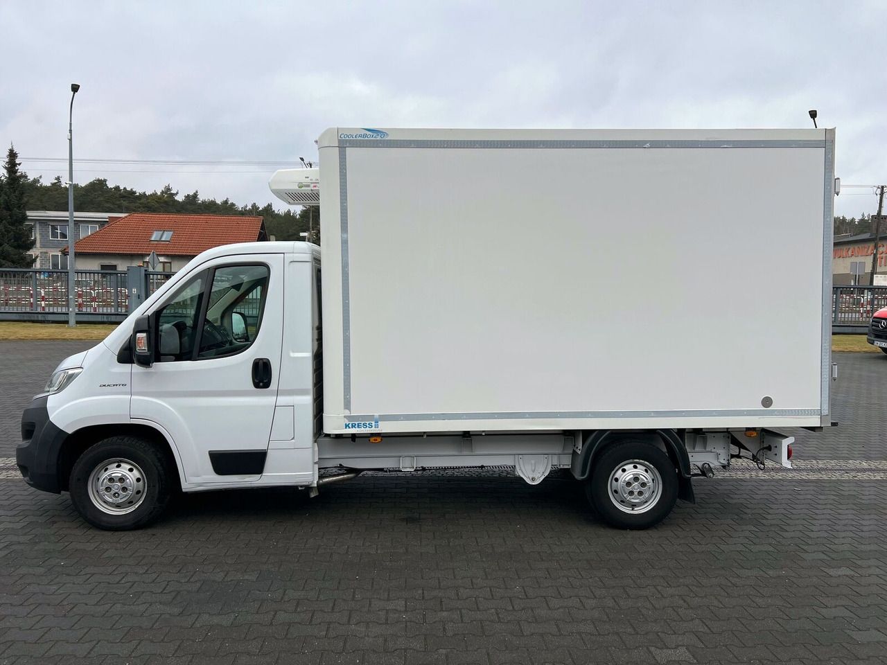 Fiat Ducato Kontener Chłodnia Mroźnia 2 Parowniki Zarejestrowany w PL - Frigorífico furgoneta: foto 2 Fiat Ducato Kontener Chłodnia Mroźnia 2 Parowniki Zarejestrowany w PL - Frigorífico furgoneta: foto 2