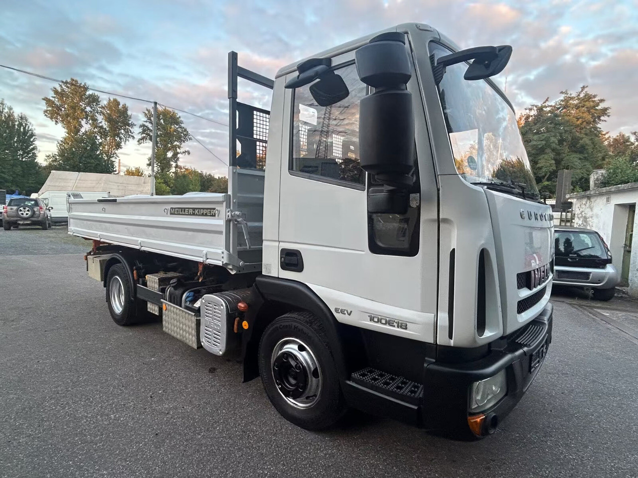 IVECO 100E18 3 Way Meiller Tipper - Volquete camión: foto 3 IVECO 100E18 3 Way Meiller Tipper - Volquete camión: foto 3