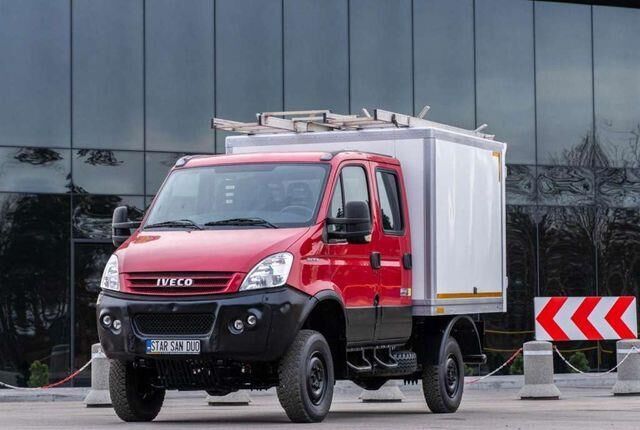 IVECO DAILY 4X4 OFFROAD CAMPER BOX DOKA - Furgoneta, Furgoneta combi: foto 1 IVECO DAILY 4X4 OFFROAD CAMPER BOX DOKA - Furgoneta, Furgoneta combi: foto 1
