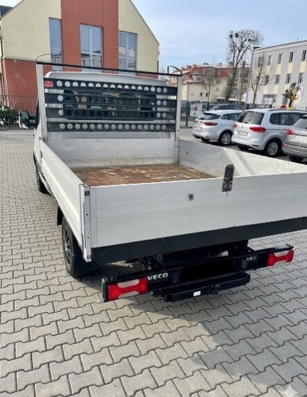 IVECO Daily 35-140 / DOKA 3-way tipper truck - Volquete furgoneta, Furgoneta combi: foto 4 IVECO Daily 35-140 / DOKA 3-way tipper truck - Volquete furgoneta, Furgoneta combi: foto 4