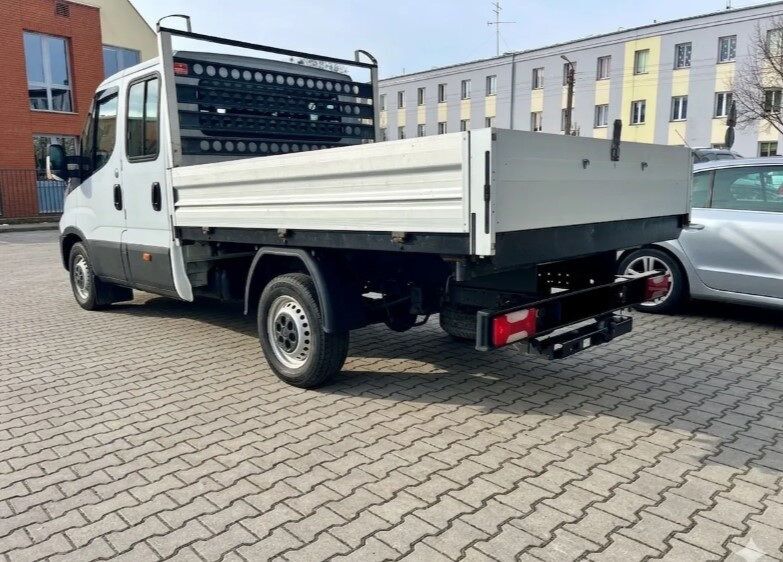 IVECO Daily 35-140 / DOKA 3-way tipper truck - Volquete furgoneta, Furgoneta combi: foto 3 IVECO Daily 35-140 / DOKA 3-way tipper truck - Volquete furgoneta, Furgoneta combi: foto 3
