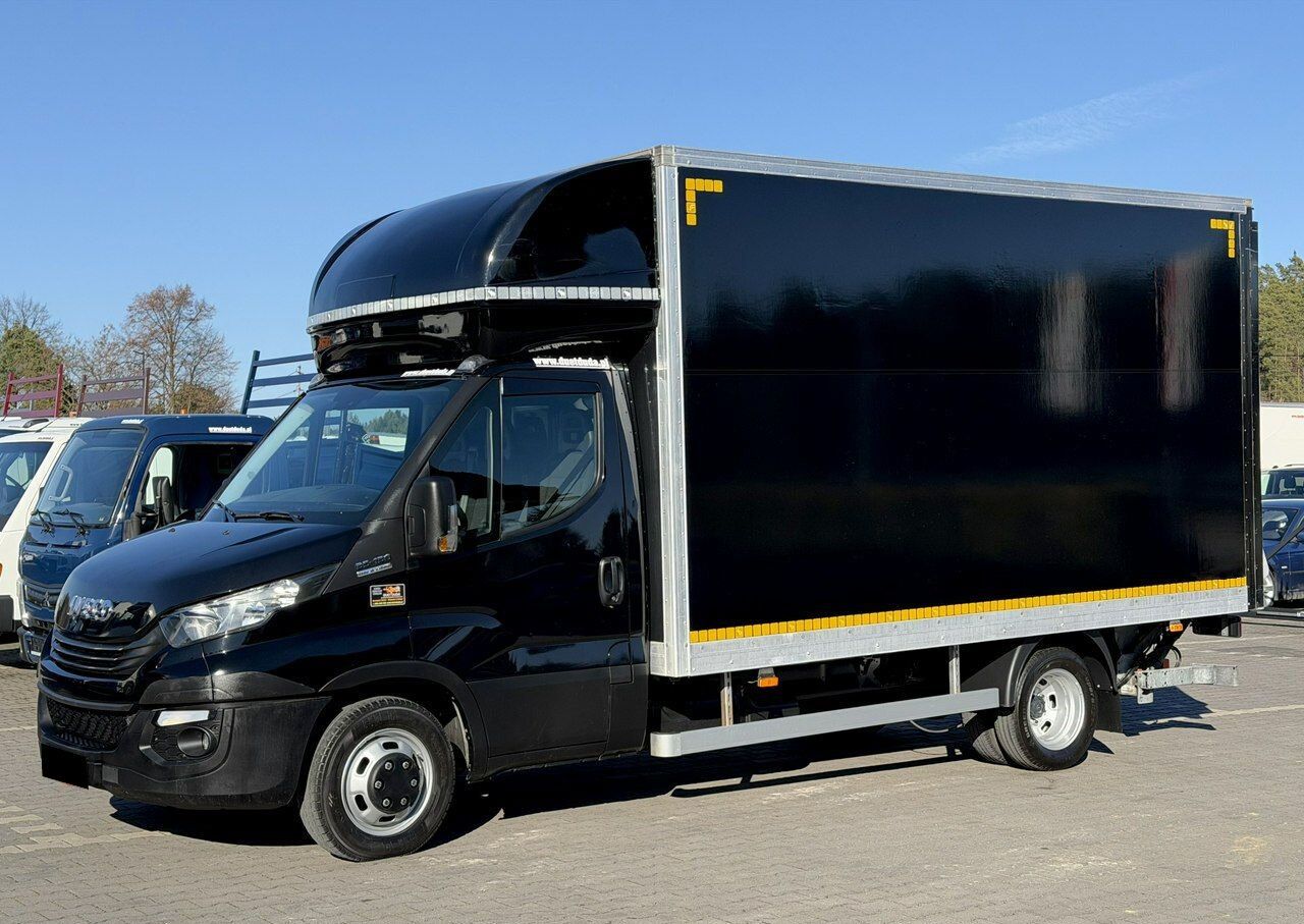 IVECO Daily 35C13 Box truck+ Tail lift - Furgoneta: foto 3 IVECO Daily 35C13 Box truck+ Tail lift - Furgoneta: foto 3