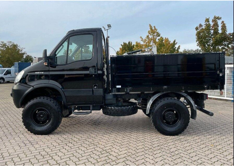 Iveco 35S17 W 4x4 Flatbed - Caja abierta furgoneta: foto 4 Iveco 35S17 W 4x4 Flatbed - Caja abierta furgoneta: foto 4