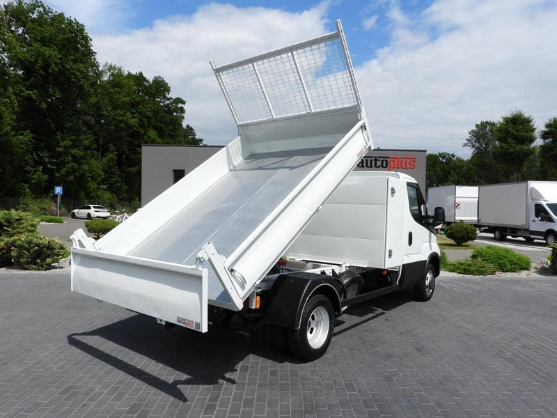 Iveco DAILY 35C16 WYWROTKA TEMPOMAT BLIŹNIACZE KOŁA KLIMATYZACJA 160K - Volquete furgoneta: foto 3 Iveco DAILY 35C16 WYWROTKA TEMPOMAT BLIŹNIACZE KOŁA KLIMATYZACJA 160K - Volquete furgoneta: foto 3