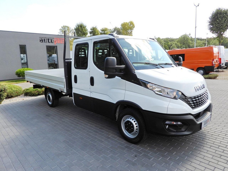 Iveco DAILY 35S14 SKRZYNIA PODWÓJNA KABINA DOKA 7 MIEJSC TEMPOMAT KLIM - Caja abierta furgoneta, Furgoneta combi: foto 4 Iveco DAILY 35S14 SKRZYNIA PODWÓJNA KABINA DOKA 7 MIEJSC TEMPOMAT KLIM - Caja abierta furgoneta, Furgoneta combi: foto 4