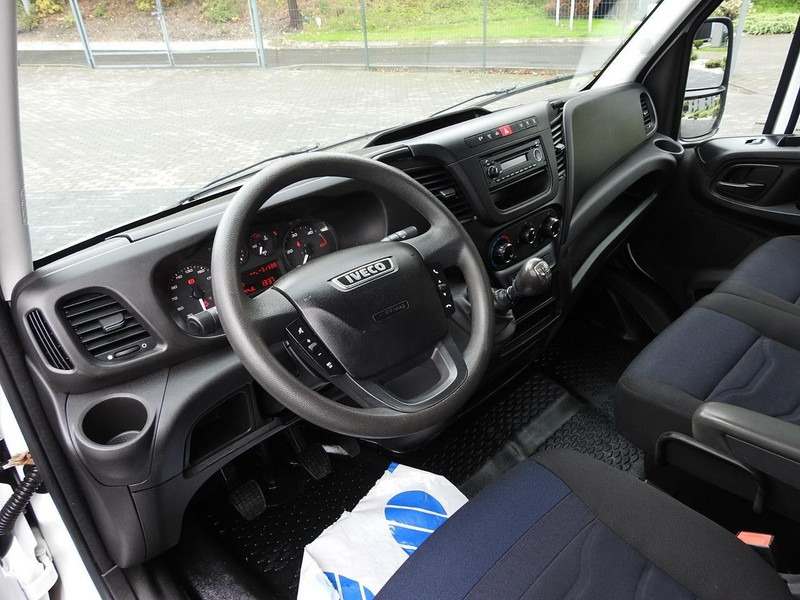 Iveco DAILY 35S15 SKRZYNIA PODWÓJNA KABINA DOKA 7 MIEJSC KLIMATYZACJA - Caja abierta furgoneta: foto 2 Iveco DAILY 35S15 SKRZYNIA PODWÓJNA KABINA DOKA 7 MIEJSC KLIMATYZACJA - Caja abierta furgoneta: foto 2