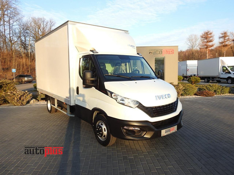 Iveco DAILY 35S16 KONTENER WINDA 8 PALET TEMPOMAT KLIMATYZACJA BLIŹNIA - Furgoneta: foto 1 Iveco DAILY 35S16 KONTENER WINDA 8 PALET TEMPOMAT KLIMATYZACJA BLIŹNIA - Furgoneta: foto 1