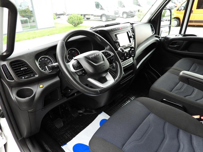 Iveco DAILY 35S18 PLANDEKA 10 PALET WEBASTO TEMPOMAT NAWIGACJA LEDY KL - Furgoneta con caja de lona: foto 2 Iveco DAILY 35S18 PLANDEKA 10 PALET WEBASTO TEMPOMAT NAWIGACJA LEDY KL - Furgoneta con caja de lona: foto 2