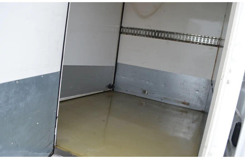 Frigorífico camión Iveco DAILY 60C15 60-150 TWO-CHAMBER REFRIGERATOR CONTAINER ISOTHERM F: foto 13
