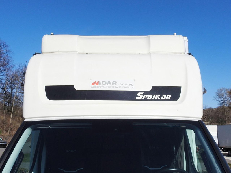 Camión caja cerrada Iveco DAILY 70C18 KONTENER WINDA 14 PALET WEBASTO TEMPOMAT NAWIGACJA L: foto 15 Camión caja cerrada Iveco DAILY 70C18 KONTENER WINDA 14 PALET WEBASTO TEMPOMAT NAWIGACJA L: foto 15