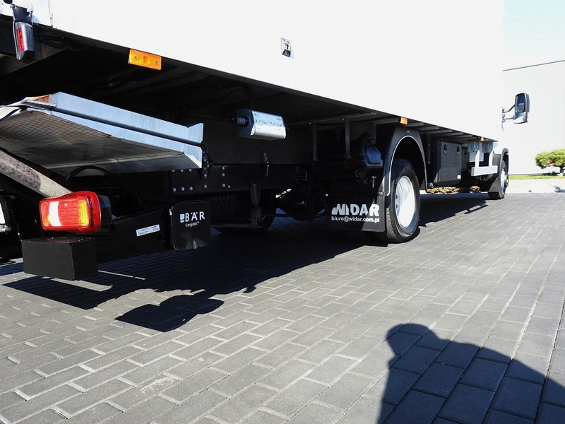 Camión caja cerrada Iveco DAILY 70C18 KONTENER WINDA 14 PALET WEBASTO TEMPOMAT NAWIGACJA L: foto 18 Camión caja cerrada Iveco DAILY 70C18 KONTENER WINDA 14 PALET WEBASTO TEMPOMAT NAWIGACJA L: foto 18