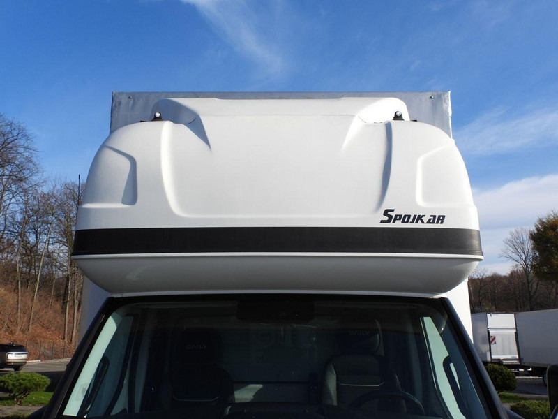 Furgoneta con caja de lona Iveco DAILY 70C18 PLANDEKA WINDA 16 PALET WEBASTO TEMPOMAT NAWIGACJA L: foto 16 Furgoneta con caja de lona Iveco DAILY 70C18 PLANDEKA WINDA 16 PALET WEBASTO TEMPOMAT NAWIGACJA L: foto 16