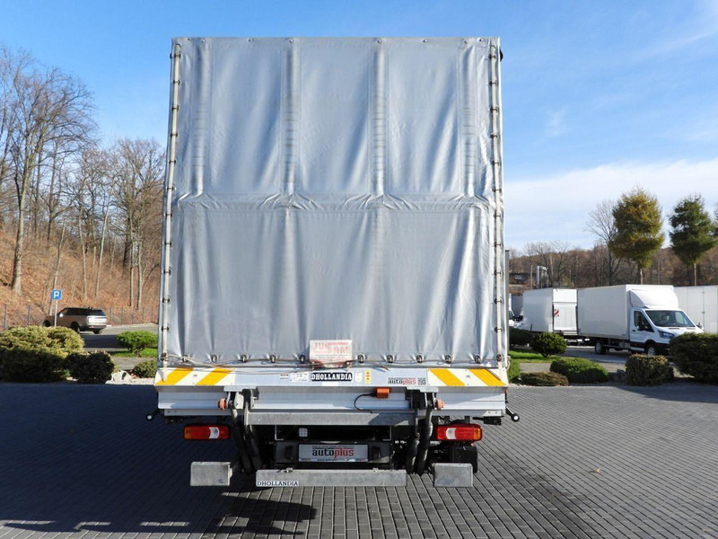 Furgoneta con caja de lona Iveco DAILY 70C18 PLANDEKA WINDA 16 PALET WEBASTO TEMPOMAT NAWIGACJA L: foto 11 Furgoneta con caja de lona Iveco DAILY 70C18 PLANDEKA WINDA 16 PALET WEBASTO TEMPOMAT NAWIGACJA L: foto 11