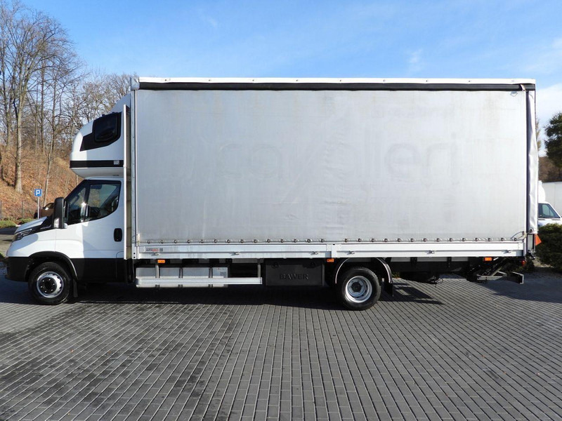 Furgoneta con caja de lona Iveco DAILY 70C18 PLANDEKA WINDA 16 PALET WEBASTO TEMPOMAT NAWIGACJA L: foto 9 Furgoneta con caja de lona Iveco DAILY 70C18 PLANDEKA WINDA 16 PALET WEBASTO TEMPOMAT NAWIGACJA L: foto 9