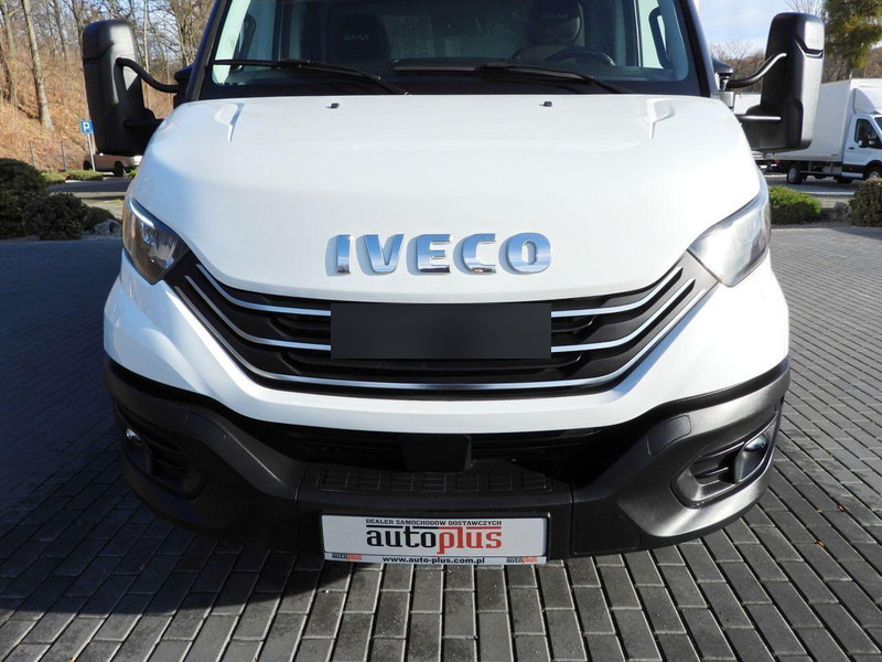 Furgoneta con caja de lona Iveco DAILY 70C18 PLANDEKA WINDA 16 PALET WEBASTO TEMPOMAT NAWIGACJA L: foto 15 Furgoneta con caja de lona Iveco DAILY 70C18 PLANDEKA WINDA 16 PALET WEBASTO TEMPOMAT NAWIGACJA L: foto 15