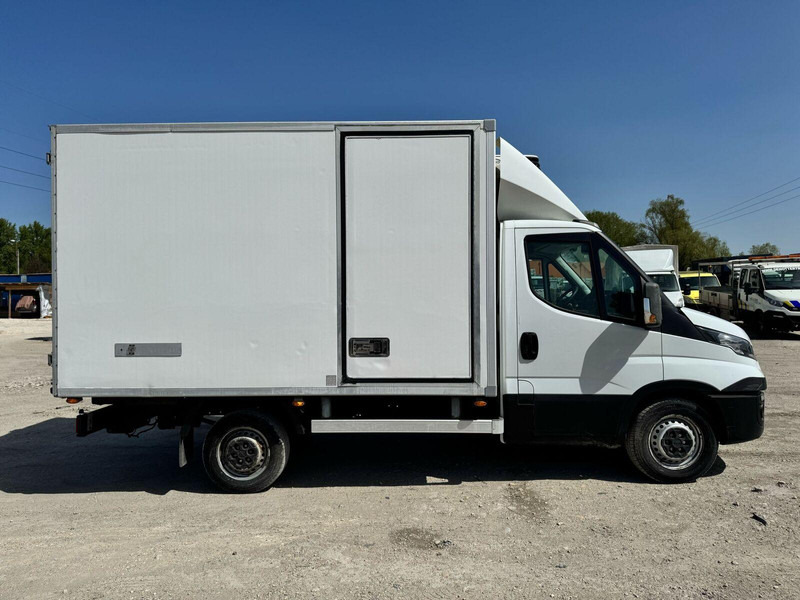 Iveco Daily 35-130 S - CARRIER XARIOS 350 Frigo - Frigorífico furgoneta: foto 4 Iveco Daily 35-130 S - CARRIER XARIOS 350 Frigo - Frigorífico furgoneta: foto 4