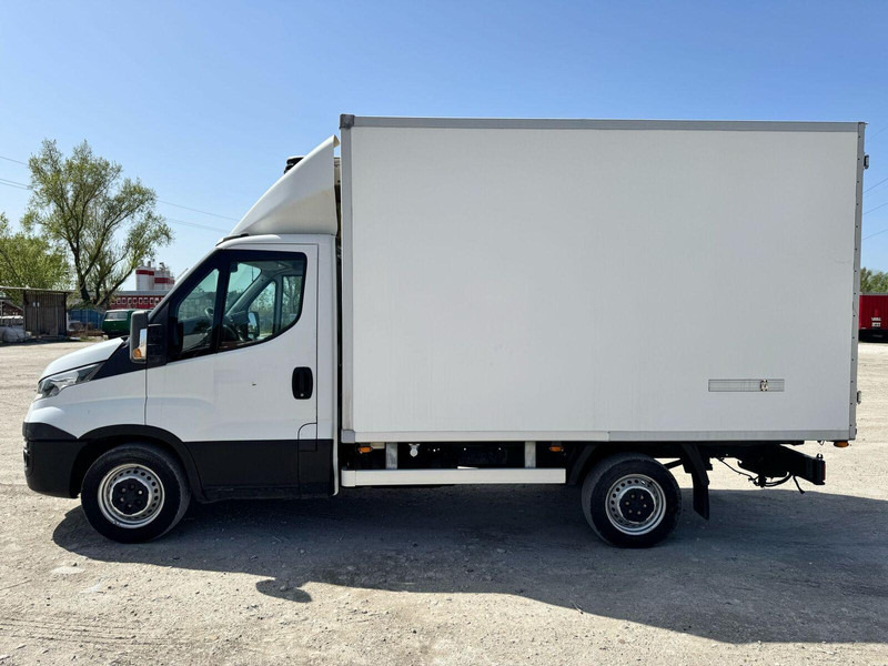 Iveco Daily 35-130 S - CARRIER XARIOS 350 Frigo - Frigorífico furgoneta: foto 5 Iveco Daily 35-130 S - CARRIER XARIOS 350 Frigo - Frigorífico furgoneta: foto 5