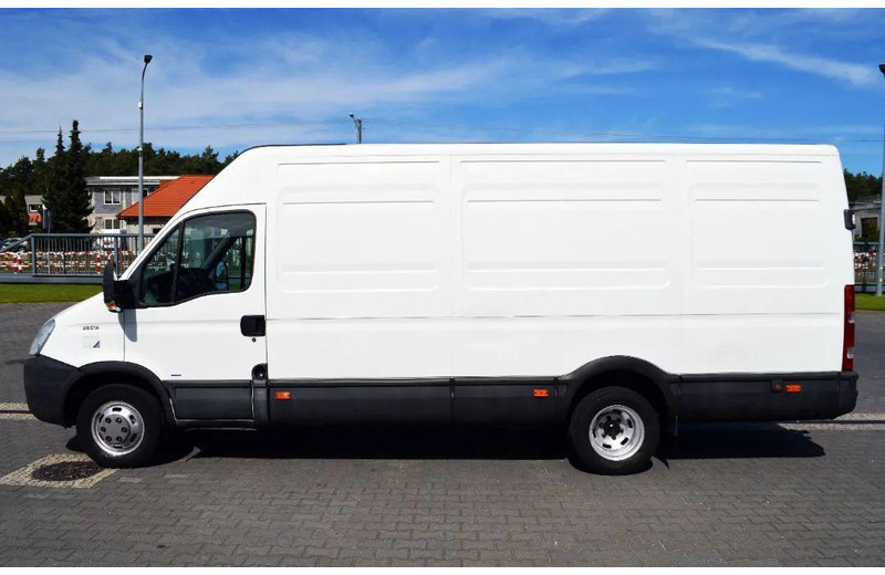 Iveco Daily 35C15 Furgon L4H3 Brygadówka 6-seater Doka Doubel Cabin - Minibús, Furgoneta de pasajeros: foto 3 Iveco Daily 35C15 Furgon L4H3 Brygadówka 6-seater Doka Doubel Cabin - Minibús, Furgoneta de pasajeros: foto 3