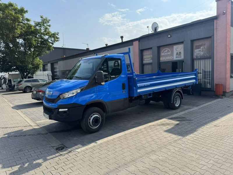 Iveco Daily 72C18 - 3 way tipper truck - Volquete camión: foto 1 Iveco Daily 72C18 - 3 way tipper truck - Volquete camión: foto 1