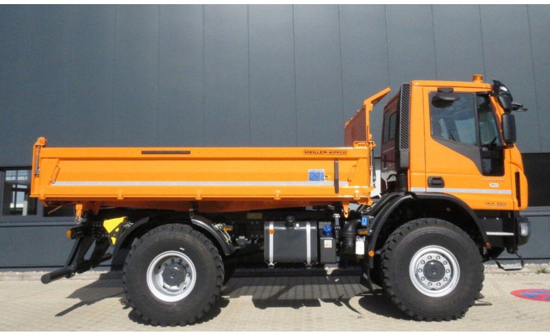 Iveco EuroCargo ML150E28 WS 4x4 3-Way Meiller Tipper - Volquete camión: foto 3 Iveco EuroCargo ML150E28 WS 4x4 3-Way Meiller Tipper - Volquete camión: foto 3