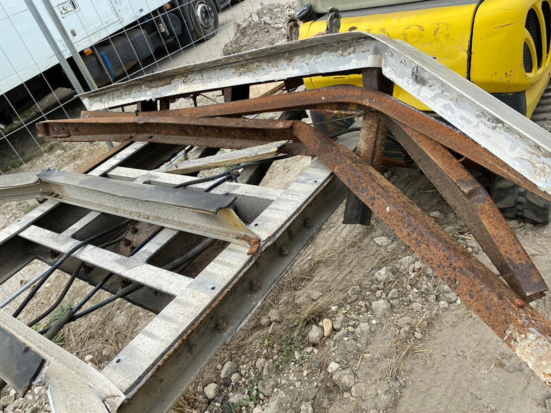 KLASI BE félpót - Törött alváz - Chasis remolque: foto 3 KLASI BE félpót - Törött alváz - Chasis remolque: foto 3