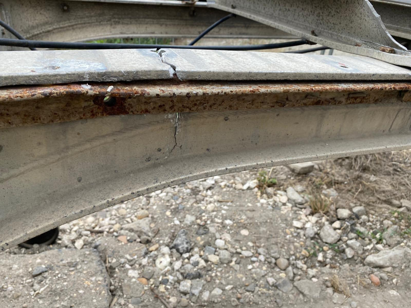 KLASI BE félpót - Törött alváz - Chasis remolque: foto 4 KLASI BE félpót - Törött alváz - Chasis remolque: foto 4