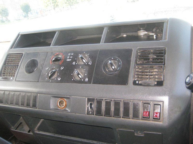 Leasing financiero de MAN 15.163 Utcaseprő leasing MAN 15.163 Utcaseprő: foto 11 Leasing financiero de MAN 15.163 Utcaseprő leasing MAN 15.163 Utcaseprő: foto 11