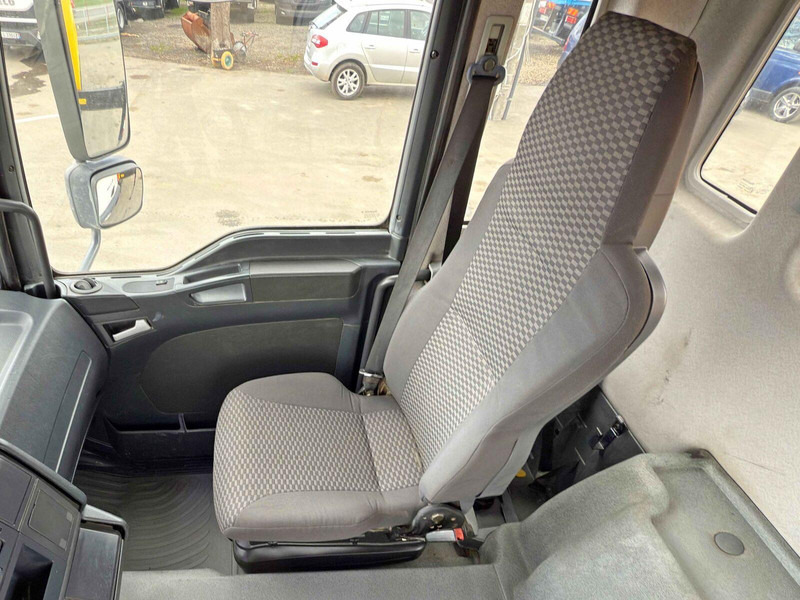 Leasing financiero de MAN TGA 33.350 * PK 12000 *6x4 * TOPZUSTAND leasing MAN TGA 33.350 * PK 12000 *6x4 * TOPZUSTAND: foto 8 Leasing financiero de MAN TGA 33.350 * PK 12000 *6x4 * TOPZUSTAND leasing MAN TGA 33.350 * PK 12000 *6x4 * TOPZUSTAND: foto 8