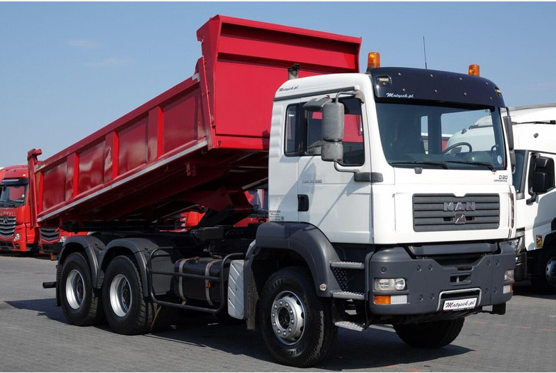 MAN TGA 33.390 / 6X4 / WYWROTKA 2 STRONNA / HYDROBURTA / MANUAL / SP - Volquete camión: foto 5 MAN TGA 33.390 / 6X4 / WYWROTKA 2 STRONNA / HYDROBURTA / MANUAL / SP - Volquete camión: foto 5