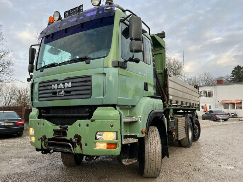 MAN TGA 33.480 - Volquete camión: foto 1 MAN TGA 33.480 - Volquete camión: foto 1