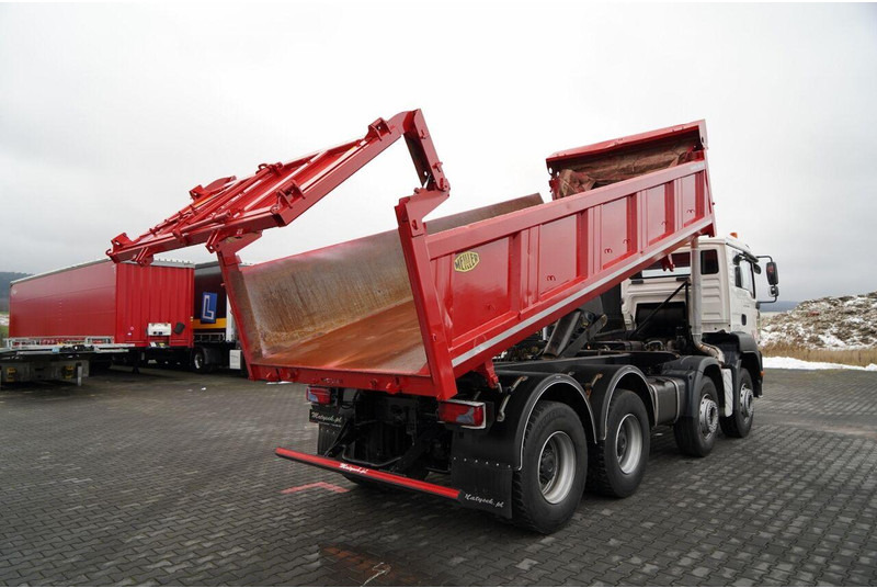 MAN TGA 35.400 / 8X4 / WYWROTKA 2 STR. / HYDROBURTA / HYDROKLAPA / M - Volquete camión: foto 4 MAN TGA 35.400 / 8X4 / WYWROTKA 2 STR. / HYDROBURTA / HYDROKLAPA / M - Volquete camión: foto 4
