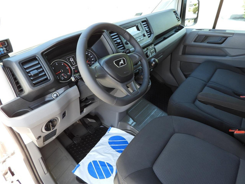 MAN TGE 3.140 CHŁODNIA KONTENER -1*C 8 PALET FUNKCJA GRZANIA TEMPOMA - Frigorífico furgoneta: foto 2 MAN TGE 3.140 CHŁODNIA KONTENER -1*C 8 PALET FUNKCJA GRZANIA TEMPOMA - Frigorífico furgoneta: foto 2