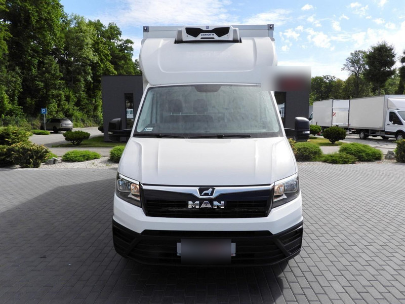 MAN TGE 3.140 CHŁODNIA KONTENER -1*C 8 PALET FUNKCJA GRZANIA TEMPOMA - Frigorífico furgoneta: foto 5 MAN TGE 3.140 CHŁODNIA KONTENER -1*C 8 PALET FUNKCJA GRZANIA TEMPOMA - Frigorífico furgoneta: foto 5