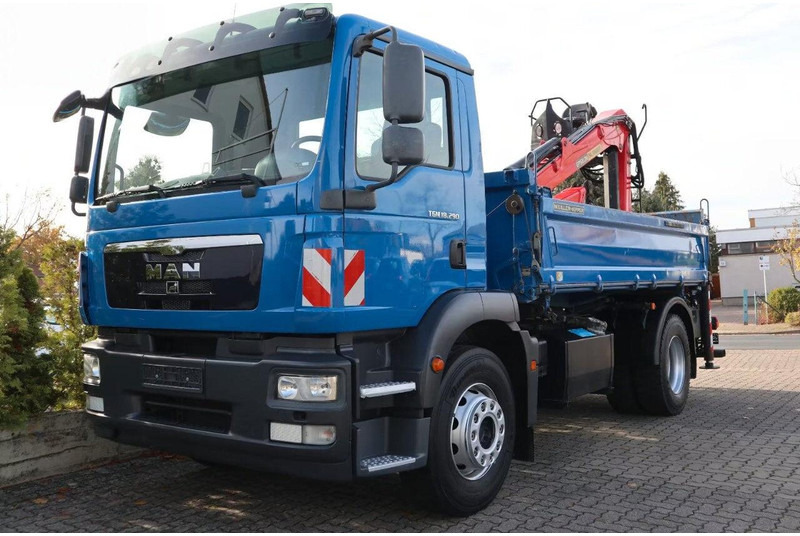 MAN TGM 18.290 Tipper + Crane Epsilon Palfinger M100L 80 - Volquete camión, Camión grúa: foto 2 MAN TGM 18.290 Tipper + Crane Epsilon Palfinger M100L 80 - Volquete camión, Camión grúa: foto 2