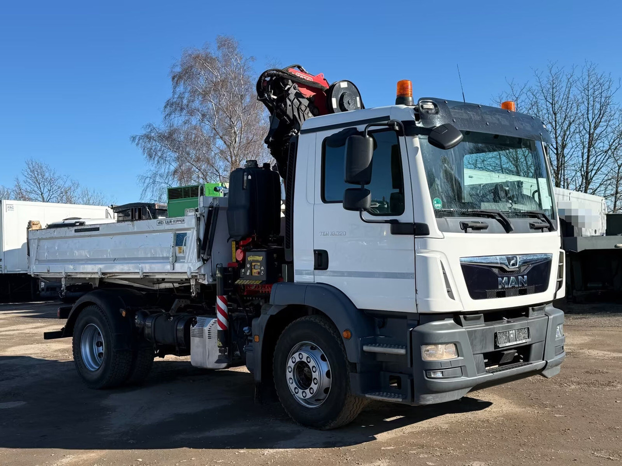 MAN TGM 18.320 Tipper+ Crane Fassi F135C - Volquete camión, Camión grúa: foto 3 MAN TGM 18.320 Tipper+ Crane Fassi F135C - Volquete camión, Camión grúa: foto 3