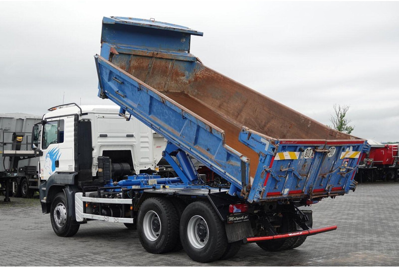 MAN TGS 26.360/ 6x4 / WYWROTKA 2- STRONNA / HYDROBURTA / BORDMATIC - Volquete camión: foto 2 MAN TGS 26.360/ 6x4 / WYWROTKA 2- STRONNA / HYDROBURTA / BORDMATIC - Volquete camión: foto 2