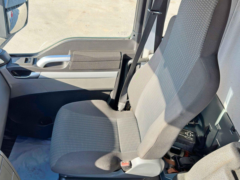 Leasing financiero de MAN TGS 26.400 Abrollkipper* PENZ 12Z7.90R* TOP leasing MAN TGS 26.400 Abrollkipper* PENZ 12Z7.90R* TOP: foto 7