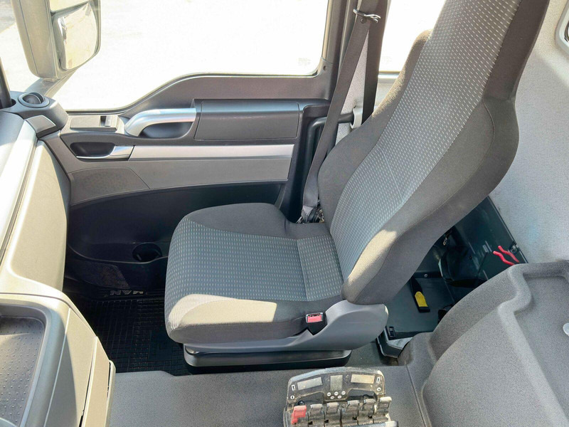 Leasing financiero de MAN TGS 26.400 * HIAB 166 ES - 3 HIPRO + FUNK * 6x4 leasing MAN TGS 26.400 * HIAB 166 ES - 3 HIPRO + FUNK * 6x4: foto 8 Leasing financiero de MAN TGS 26.400 * HIAB 166 ES - 3 HIPRO + FUNK * 6x4 leasing MAN TGS 26.400 * HIAB 166 ES - 3 HIPRO + FUNK * 6x4: foto 8