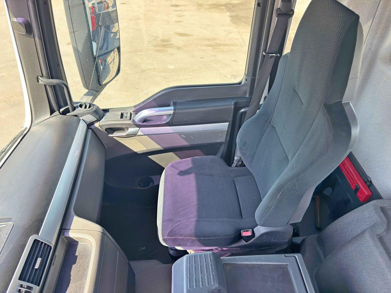 Camión caja abierta, Camión grúa MAN TGS 35.440* KIPPER 6,00m * HMF 4220 K6/FUNK* 8x4: foto 11 Camión caja abierta, Camión grúa MAN TGS 35.440* KIPPER 6,00m * HMF 4220 K6/FUNK* 8x4: foto 11