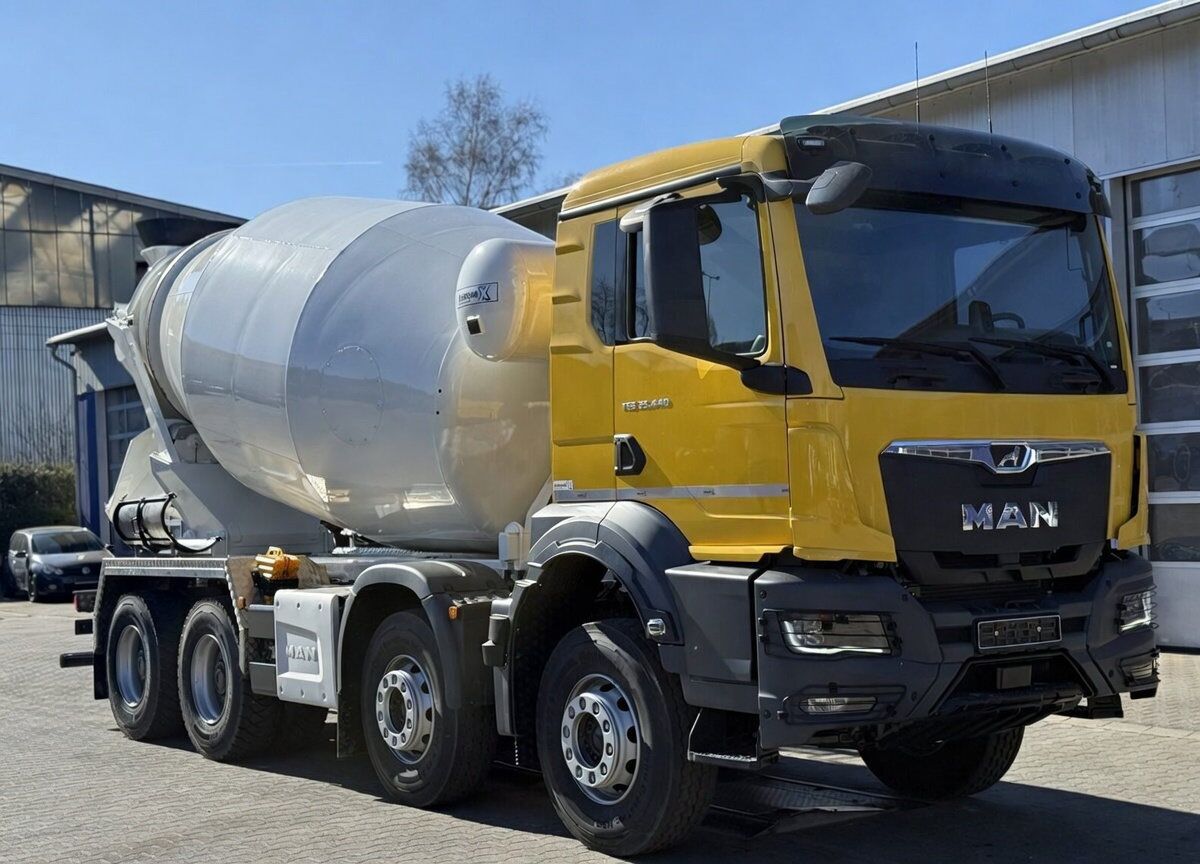 MAN TGS 35.440 mixer truck - Camión hormigonera: foto 2 MAN TGS 35.440 mixer truck - Camión hormigonera: foto 2