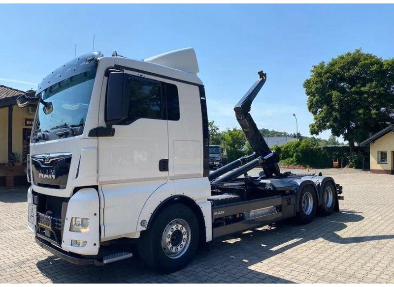 MAN TGX 26.440 - Multibasculante camión: foto 1 MAN TGX 26.440 - Multibasculante camión: foto 1